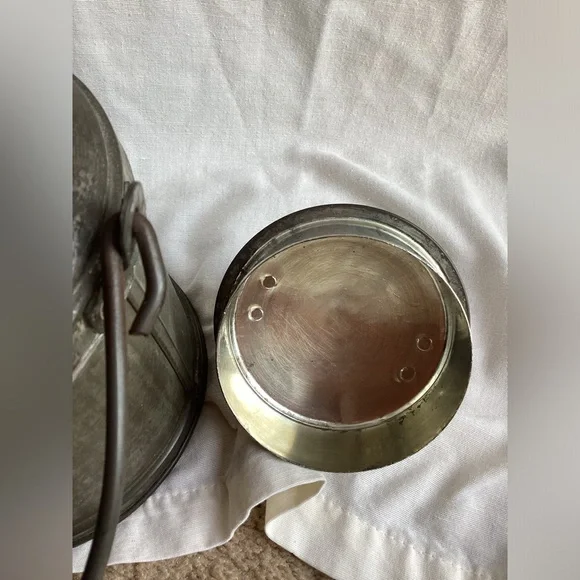Vintage 2 quart milk pail - Picture 5 of 7